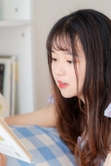 爱内梨花